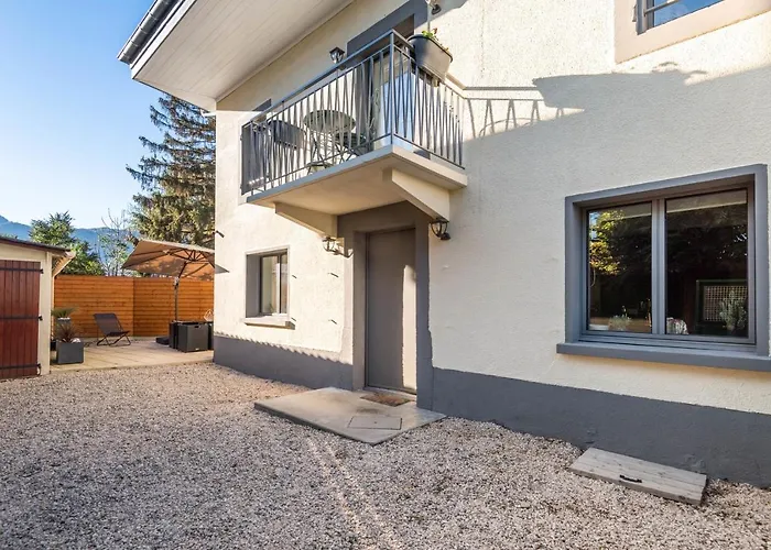 Des Cygnes Pres Du Marina Grand Port * Aix-les-Bains